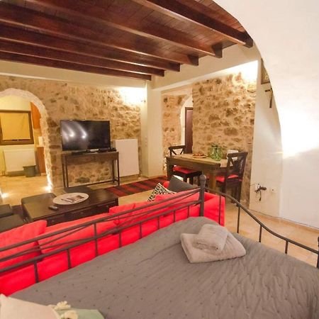 Villa Malevi Dimitsana Luaran gambar